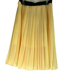 SPARRZ Copenhagen sheer yellow pleated skirt. SZ S  NWT